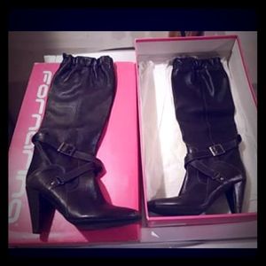 Brown leather boots -size 9